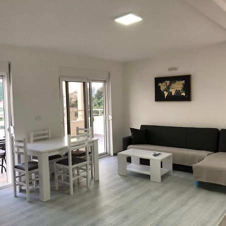 Apartments Rex Улцинь Экстерьер фото