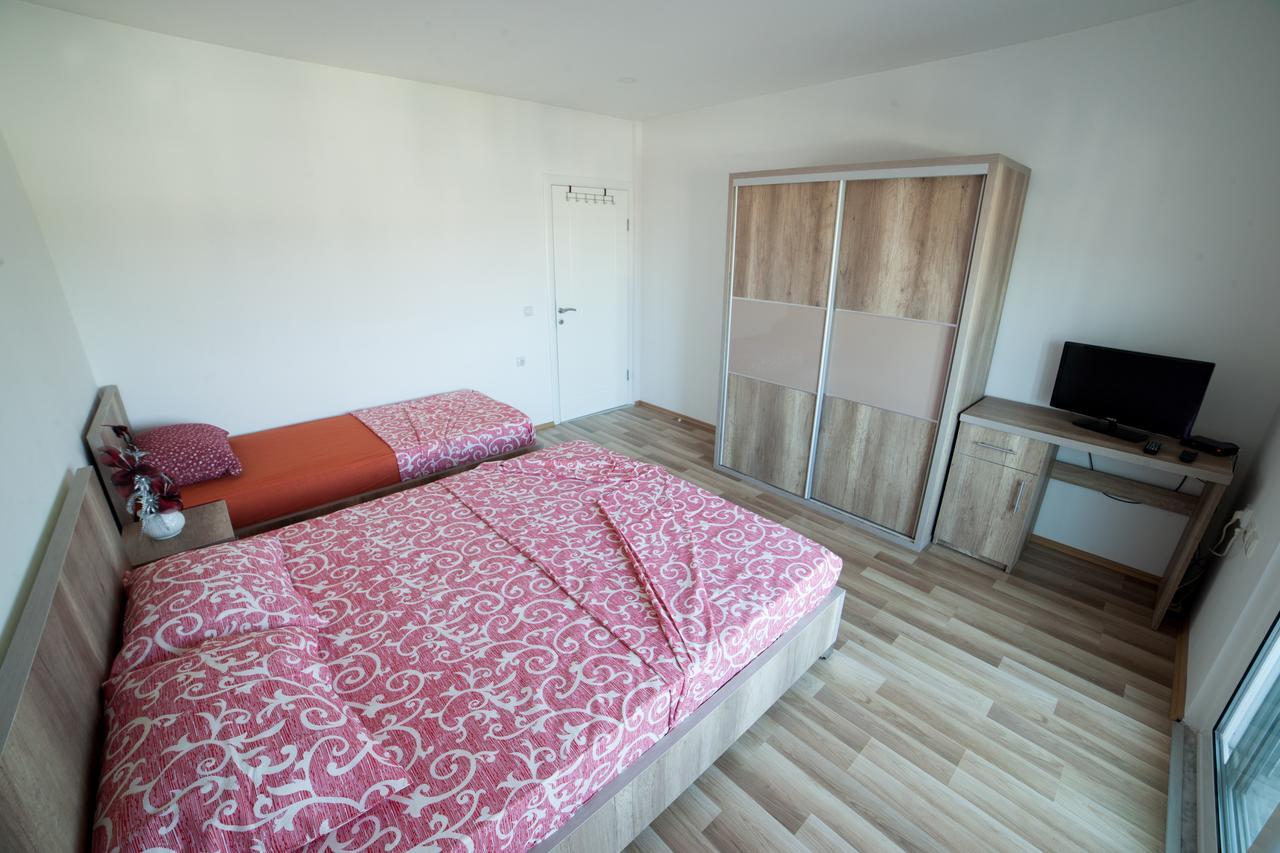 Apartments Rex Улцинь Экстерьер фото