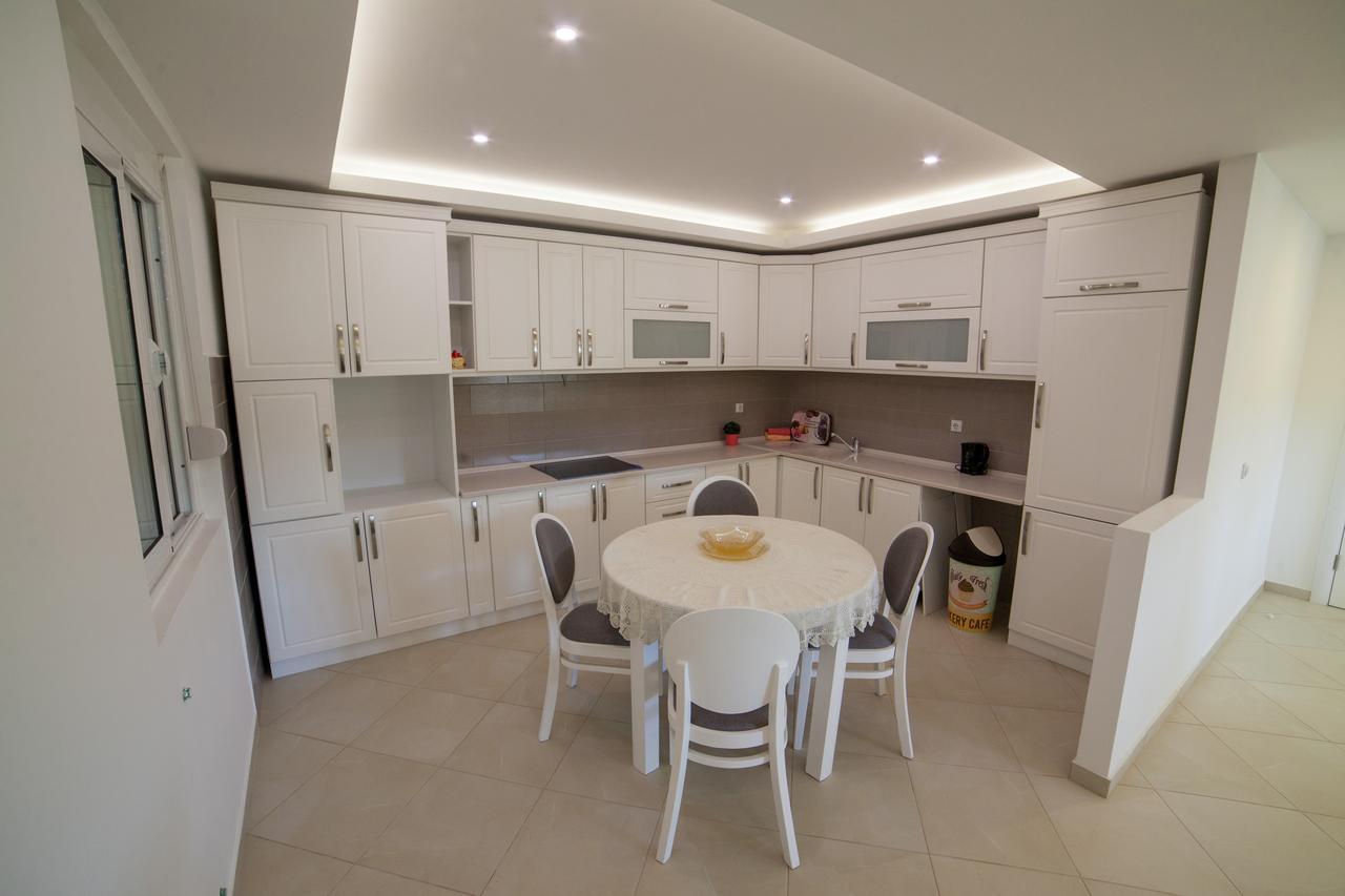 Apartments Rex Улцинь Экстерьер фото