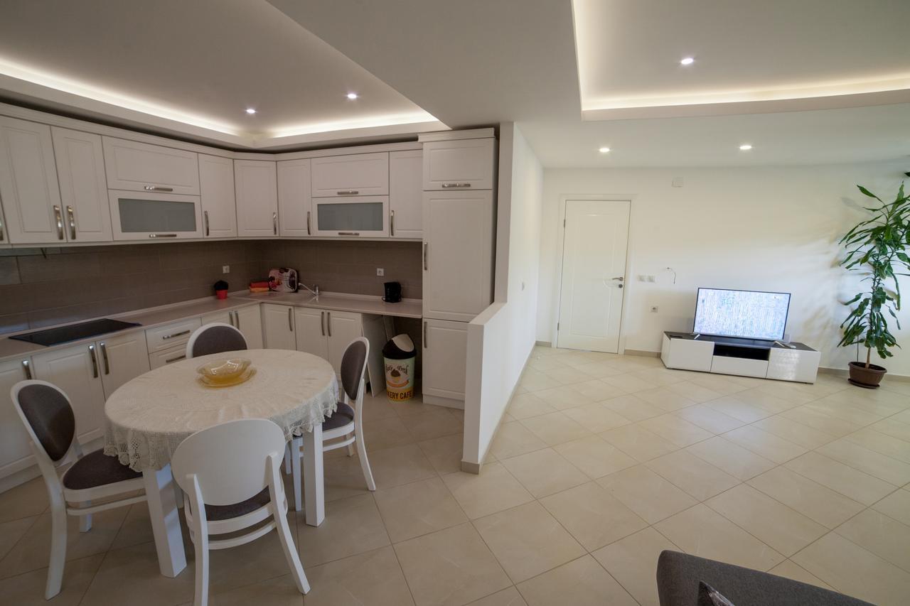 Apartments Rex Улцинь Экстерьер фото