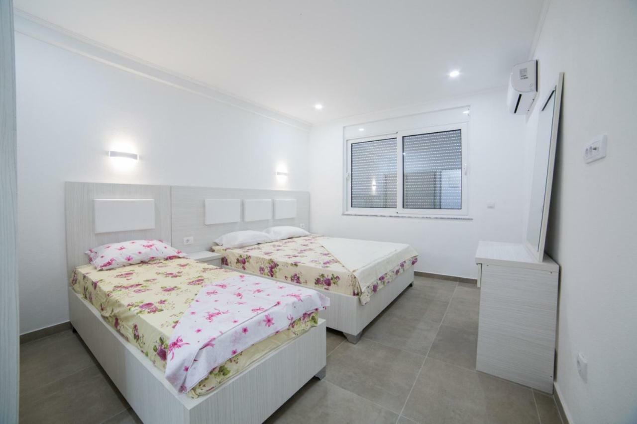 Apartments Rex Улцинь Экстерьер фото