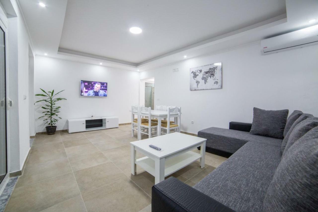 Apartments Rex Улцинь Экстерьер фото