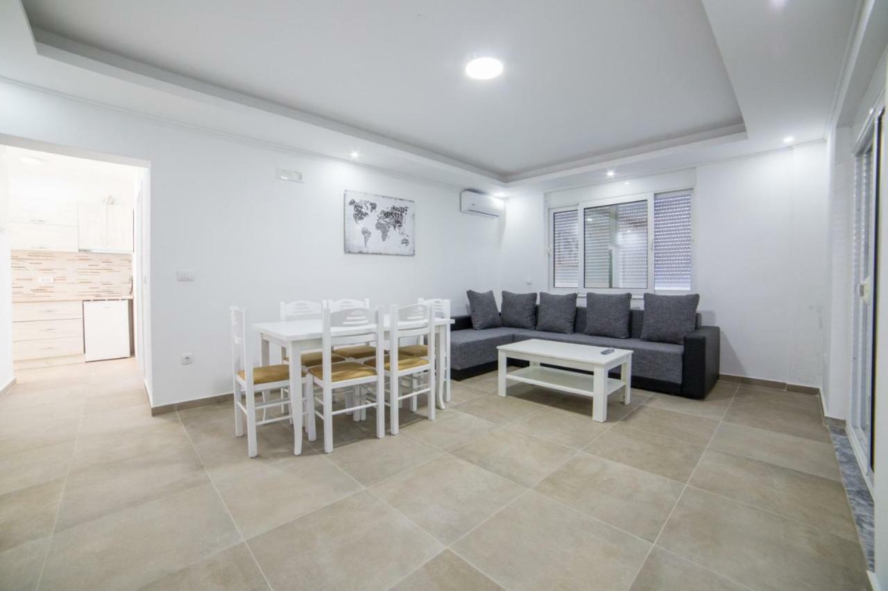 Apartments Rex Улцинь Экстерьер фото